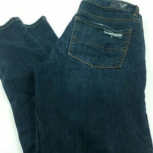 AMERICAN EAGLE l Distressed Hi-Rise Jegging B6
